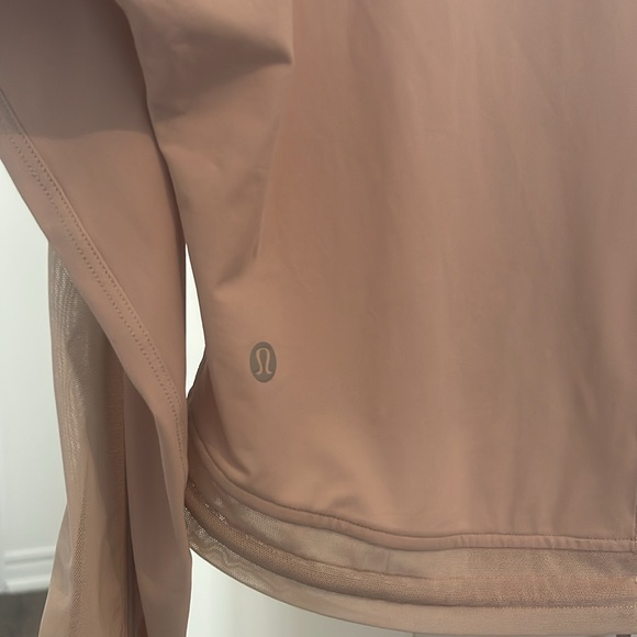 Lululemon Reach for the Run Longsleeve - Picture 6 of 7